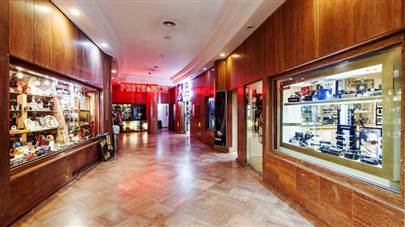 مجموعه تفریحی هتل پارس ائل گلی تبریز مجموعه تفریحی هتل پارس ائل گلی تبریز